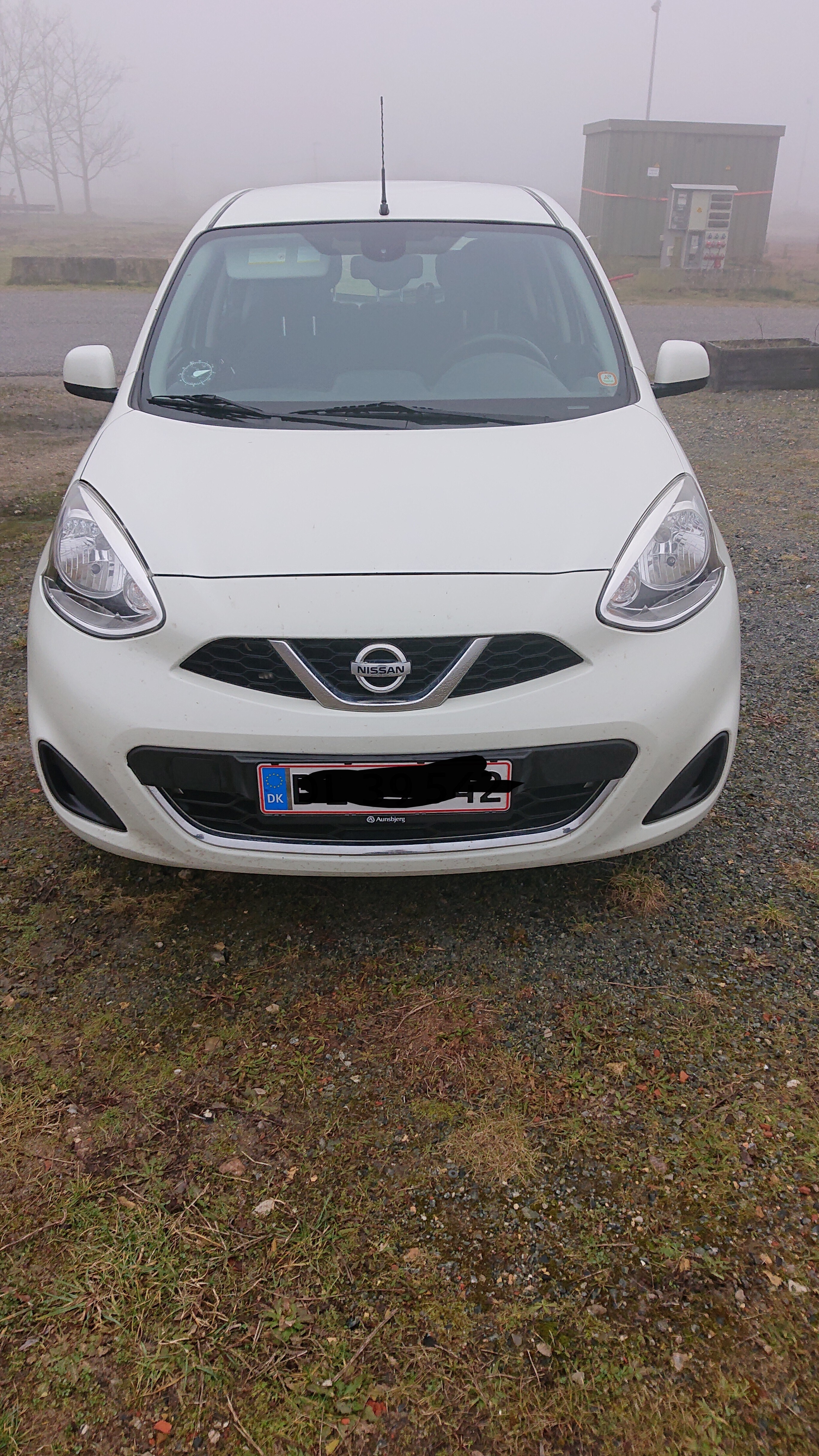 Hvid Nissan Micra fra 2016