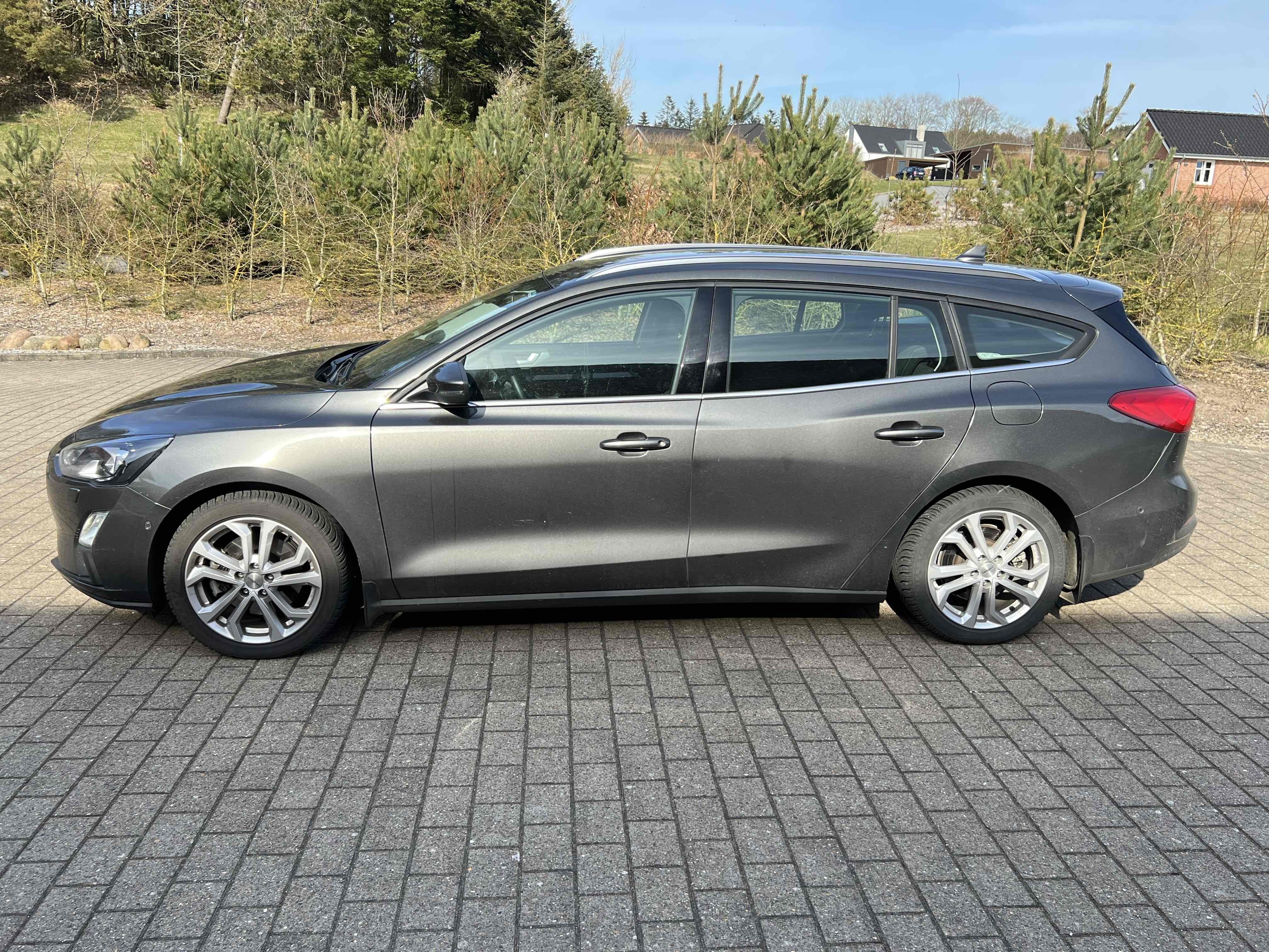 Grå Ford Focus fra 2020