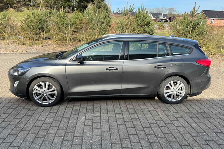 Grå Ford Focus fra 2020
