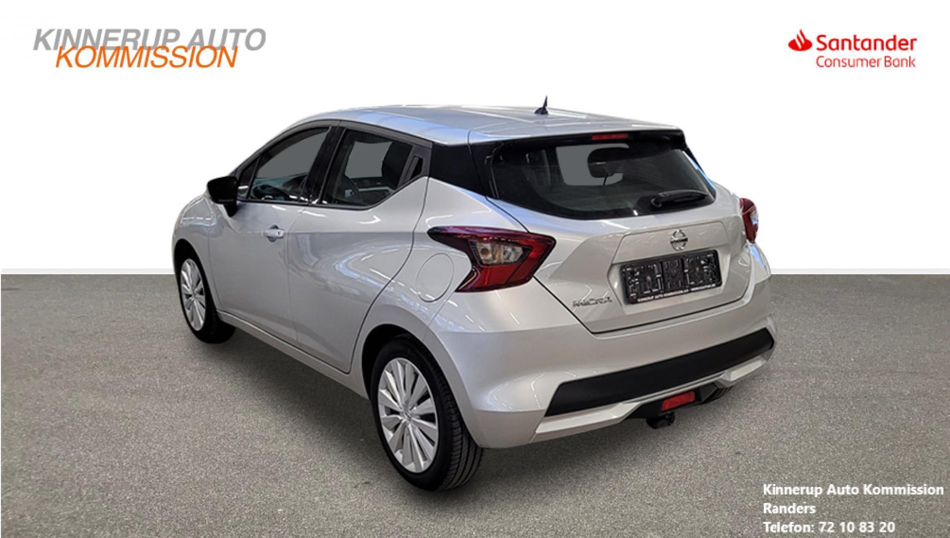 Sølv Nissan Micra fra 2018