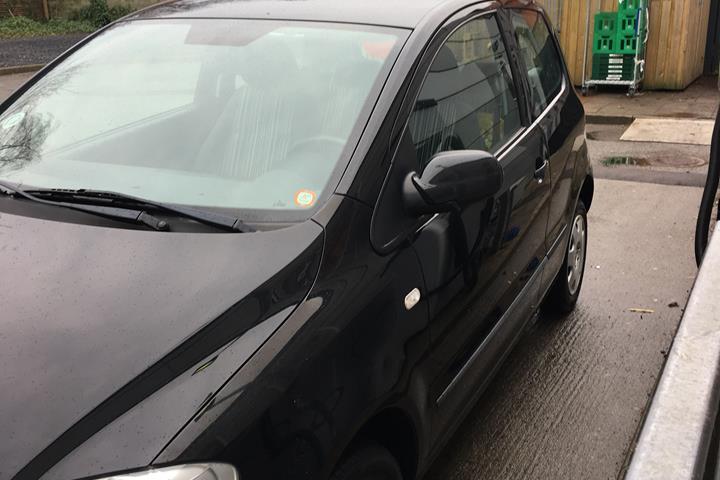 Sort VW Fox fra 2005