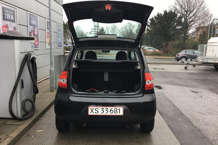 Sort VW Fox fra 2005