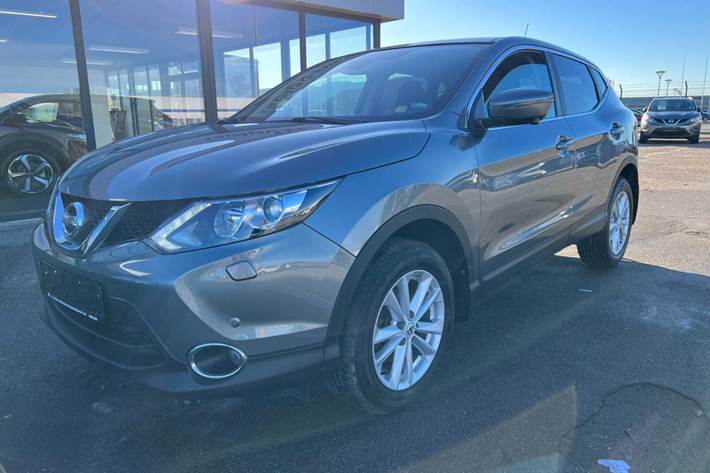 Grå Nissan Qashqai fra 2017
