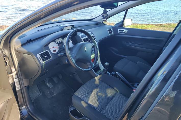 Sort Peugeot 307 fra 2006