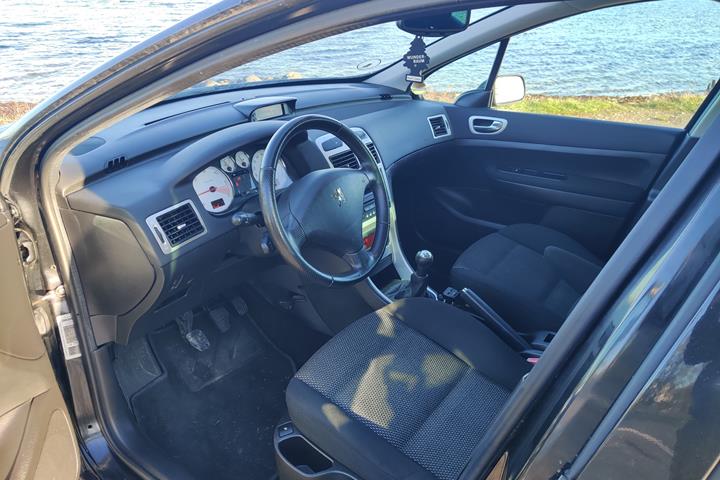 Sort Peugeot 307 fra 2006