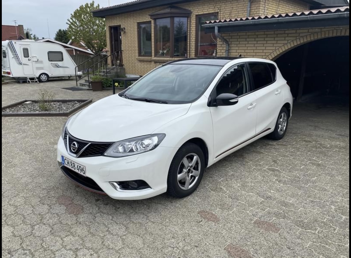 Hvid Nissan Pulsar fra 2017