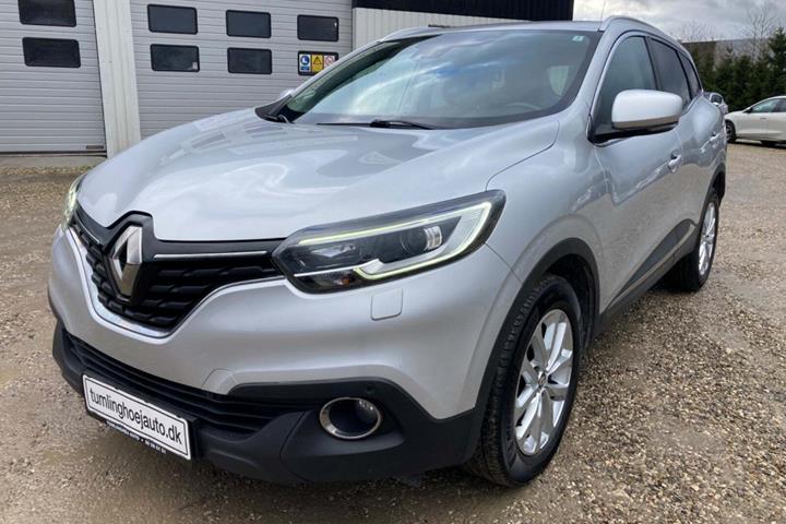 Sølv Renault Kadjar fra 2018 set udefra