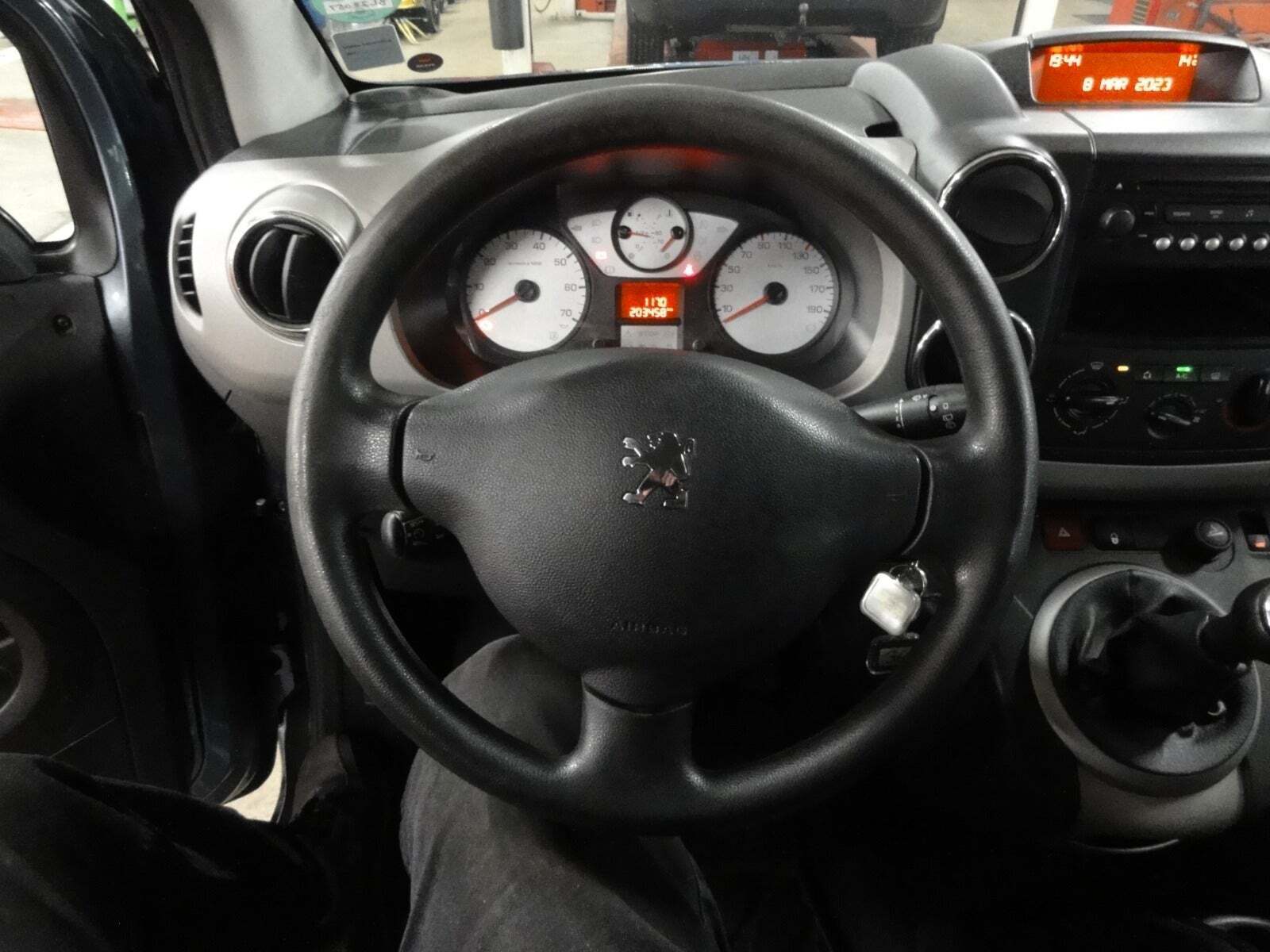 Hvid Peugeot Partner Tepee fra 2010