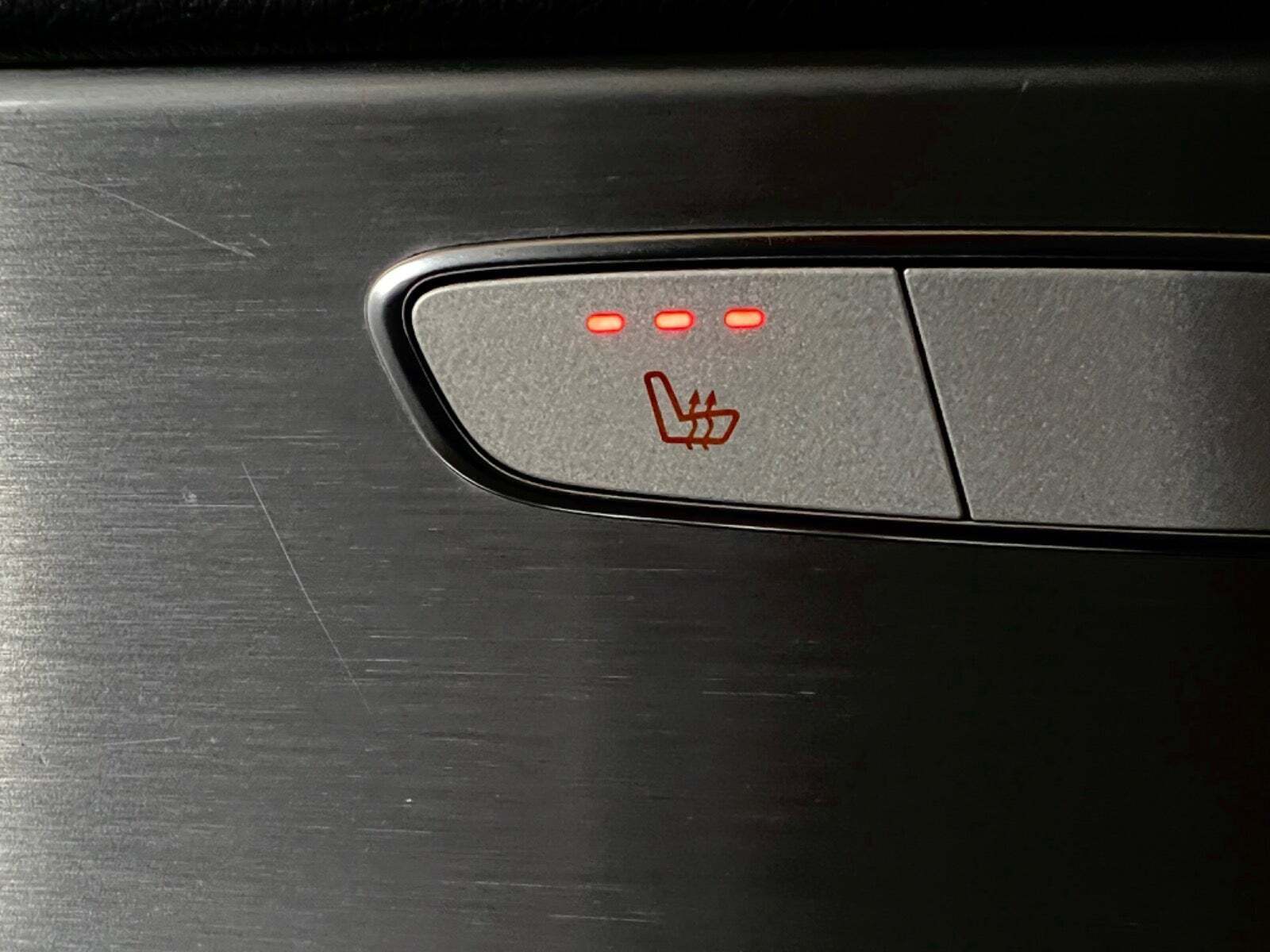 Grå Mercedes C250 fra 2015