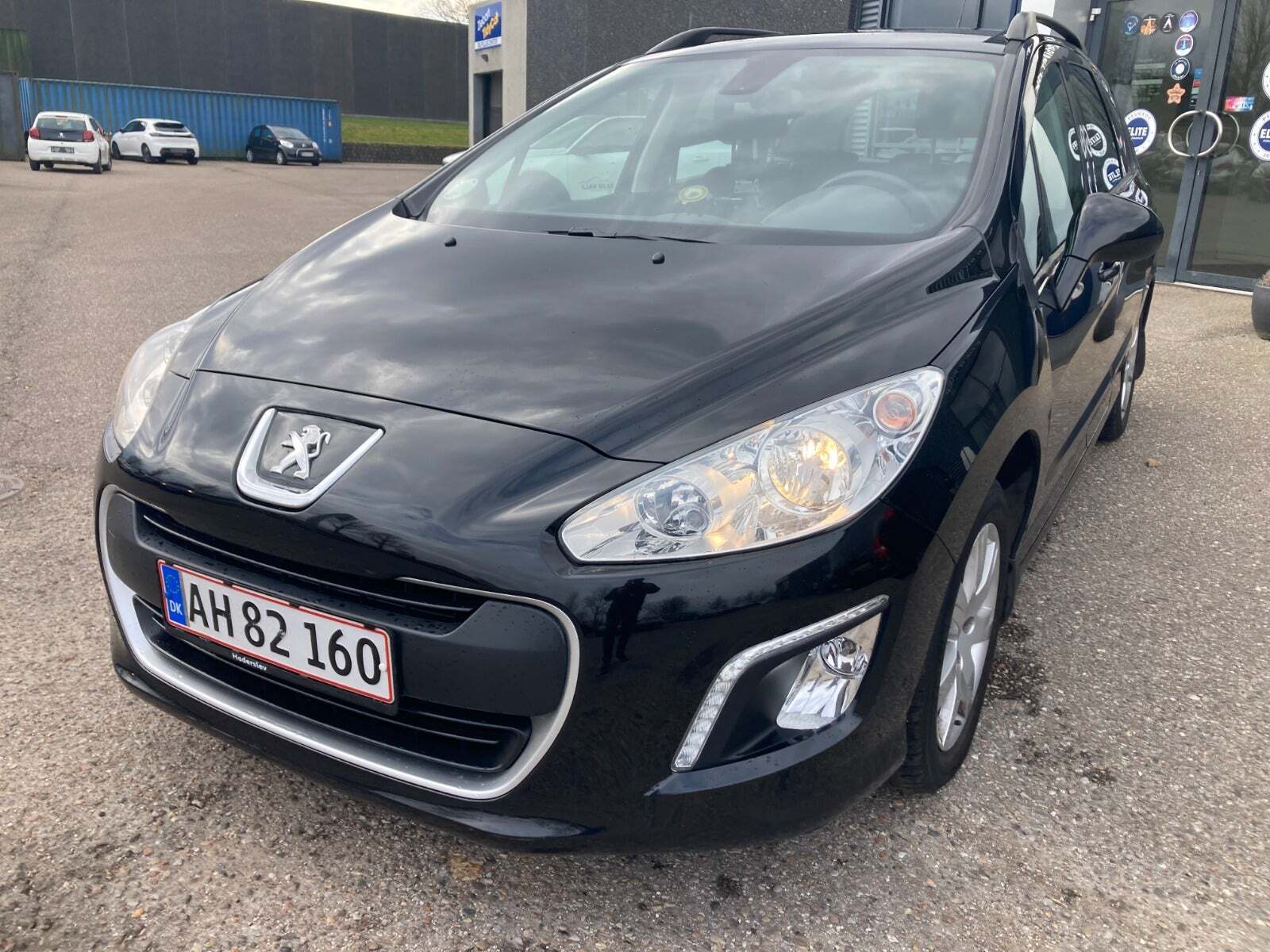 Sort Peugeot 308 fra 2013