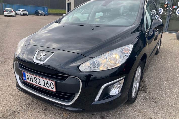 Sort Peugeot 308 fra 2013