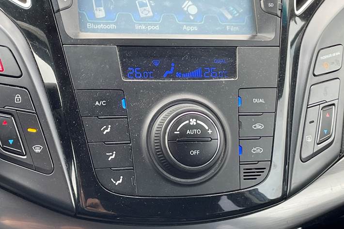 Sort Hyundai i40 fra 2012