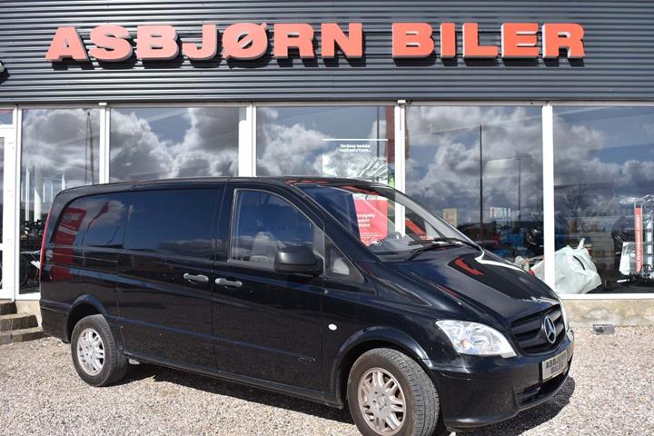 Grå Mercedes Vito 122 fra 2012