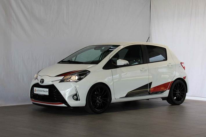 Hvid Toyota Yaris fra 2017