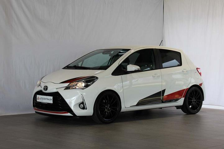 Hvid Toyota Yaris fra 2017
