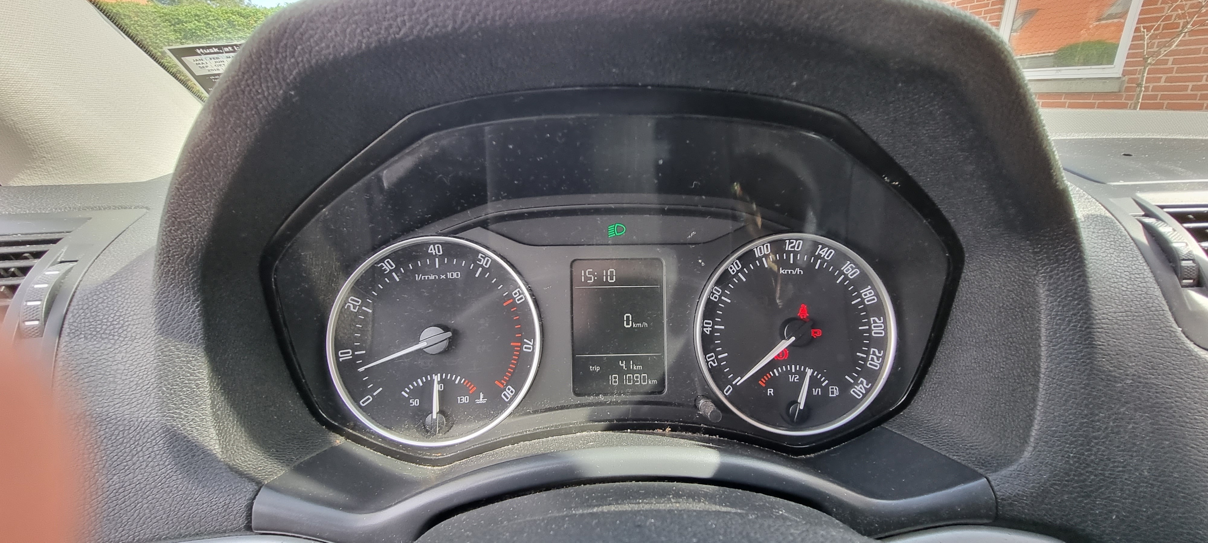 Grå Skoda Octavia fra 2011