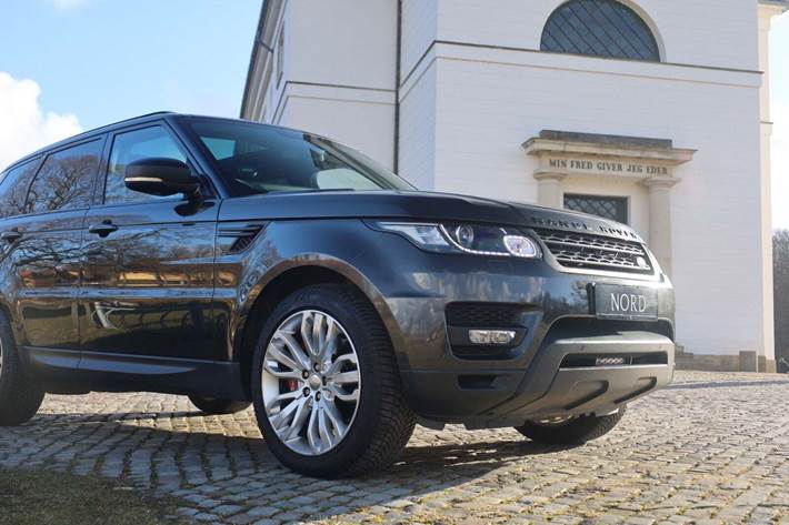 Grå Land Rover Range Rover sport fra 2015