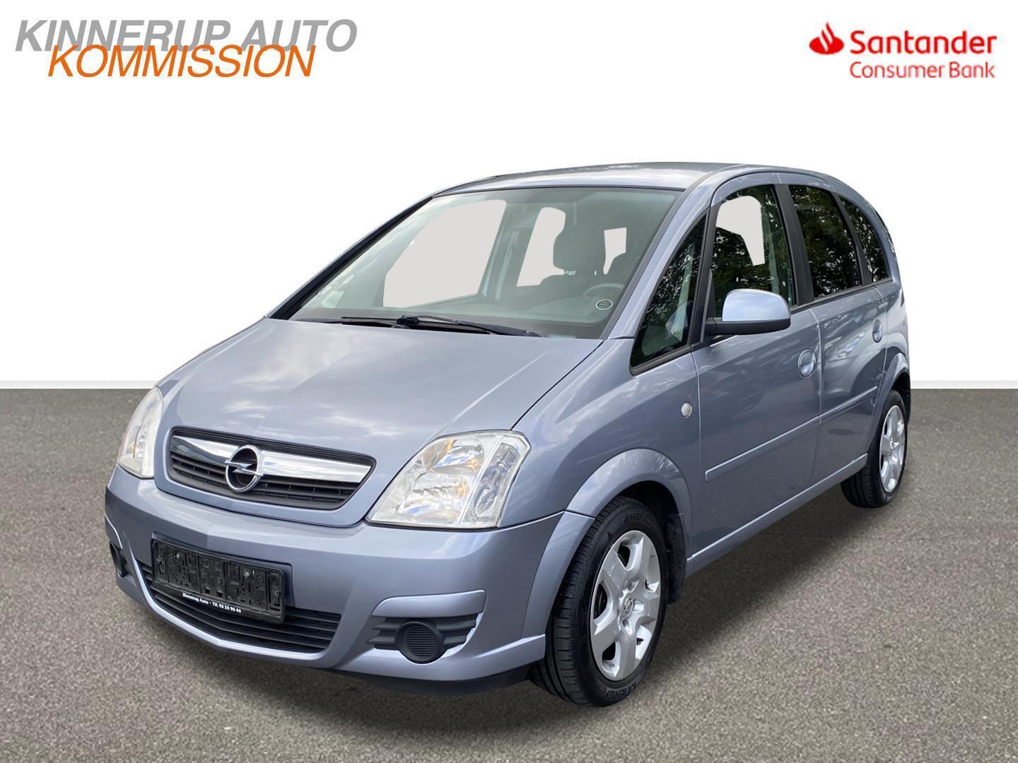 Blå Opel Meriva fra 2009