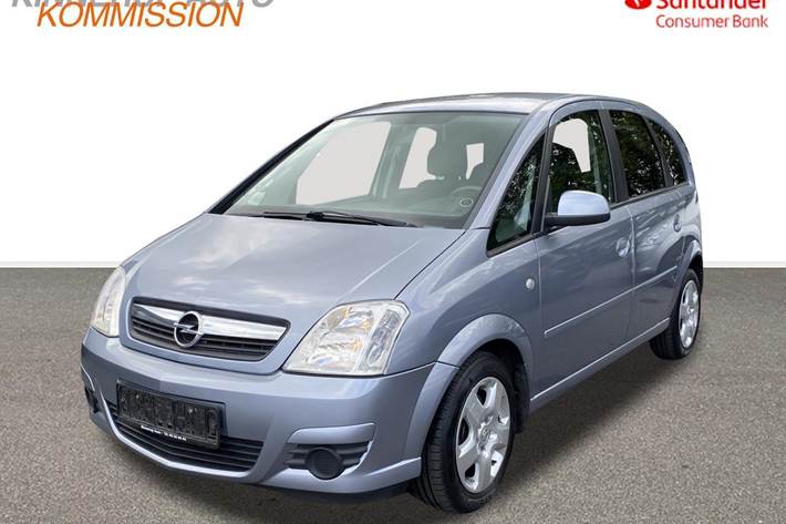 Blå Opel Meriva fra 2009