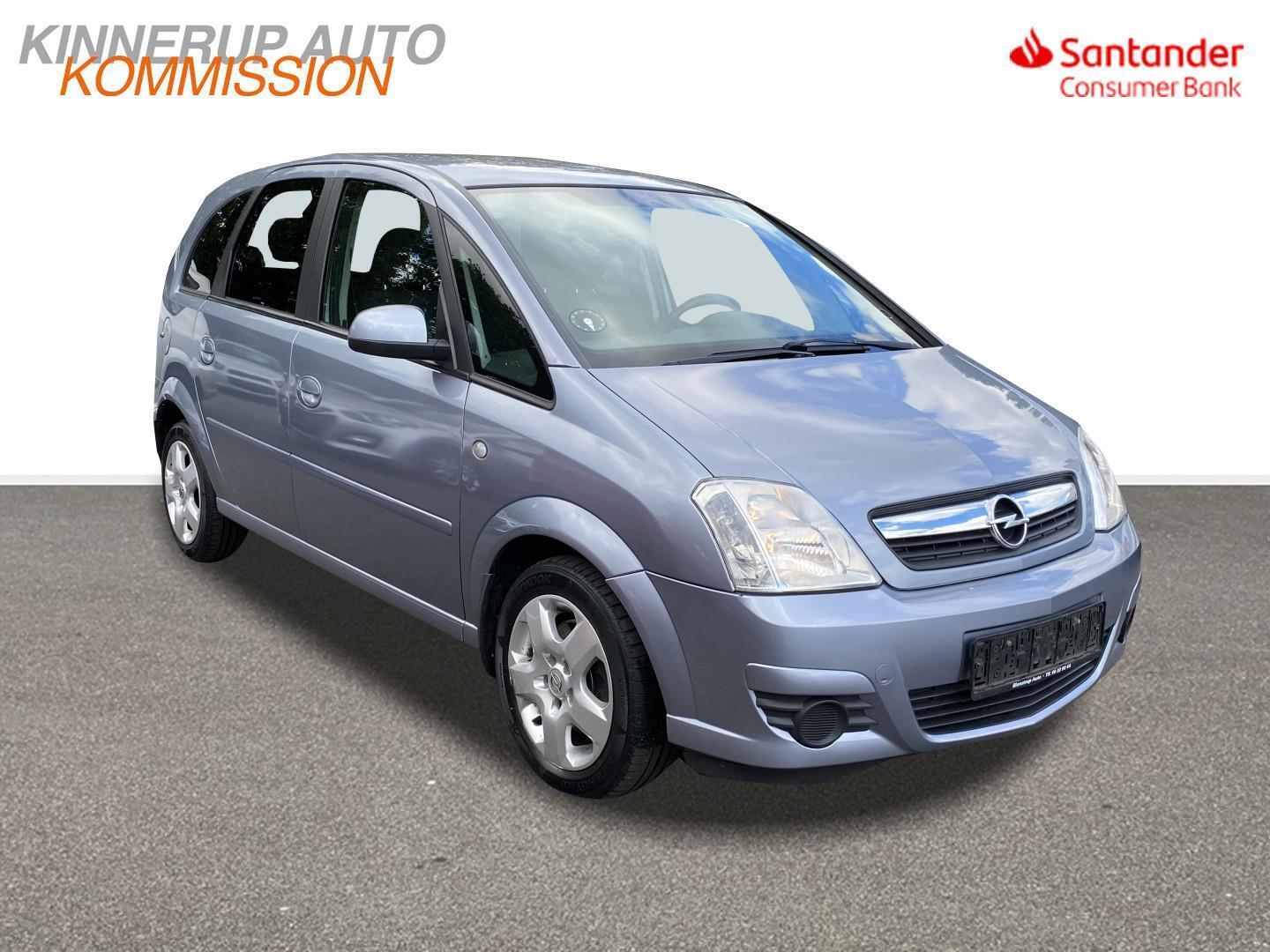 Blå Opel Meriva fra 2009