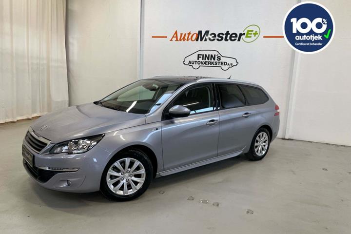Grå Peugeot 308 fra 2017