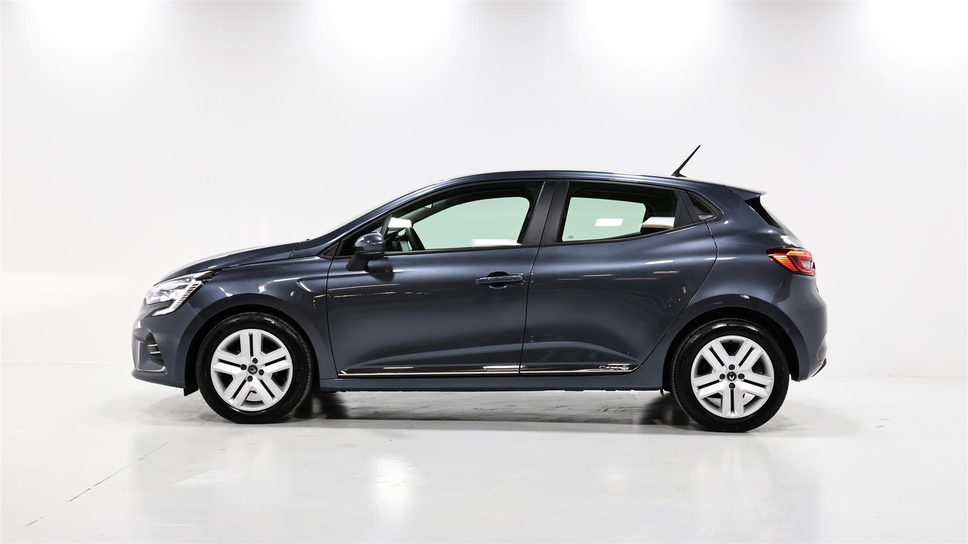 Grå Renault Clio fra 2022