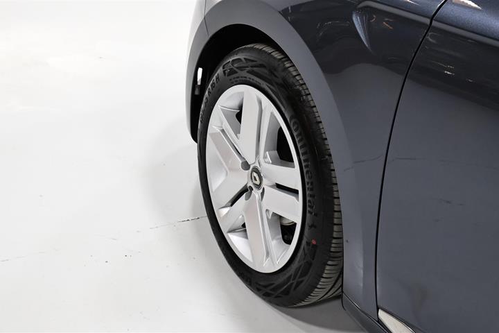 Grå Renault Clio fra 2022