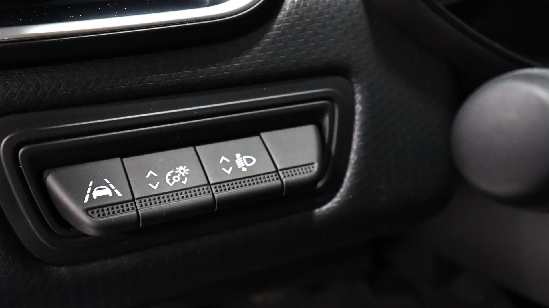 Grå Renault Clio fra 2022
