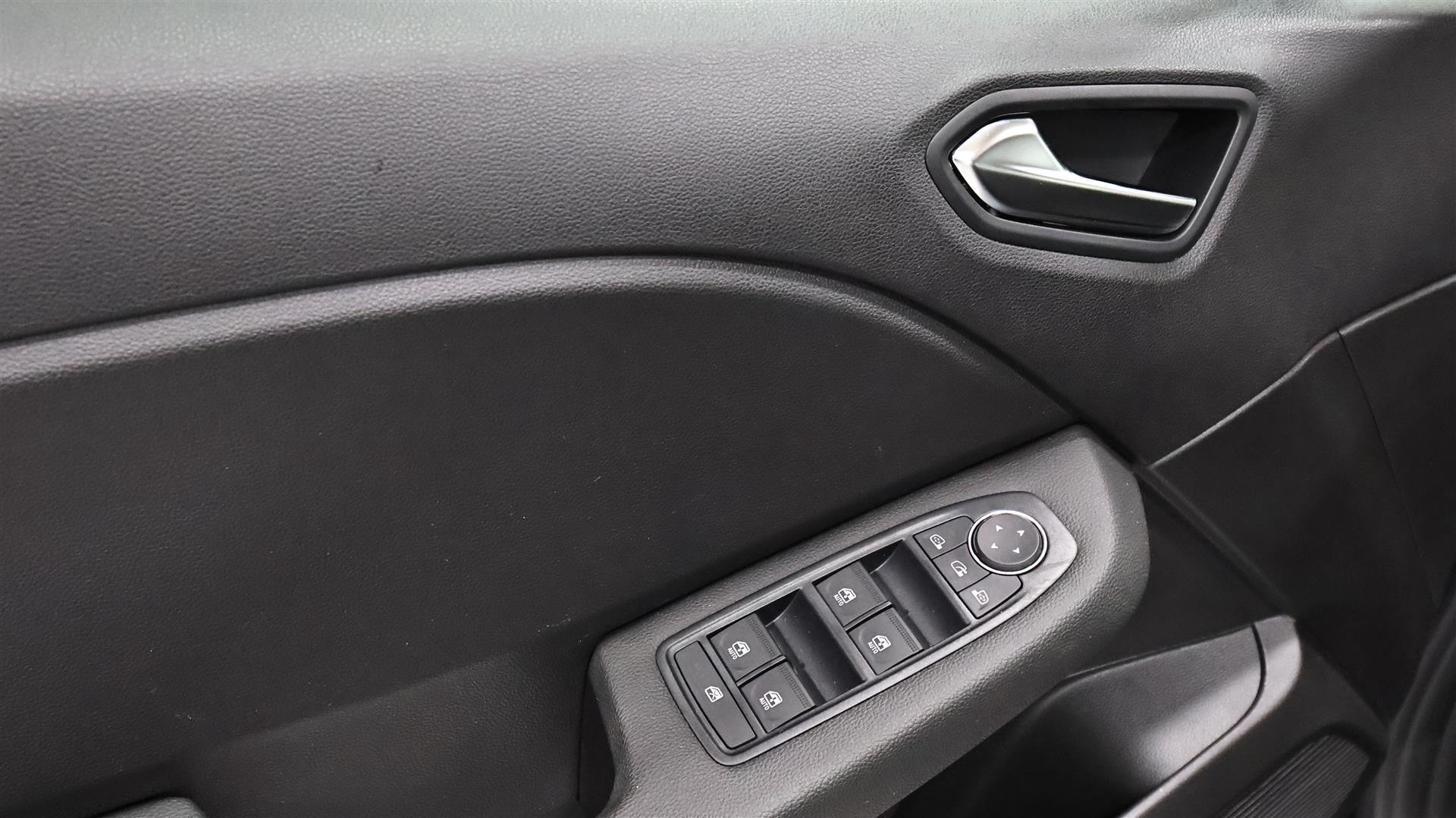 Grå Renault Clio fra 2022