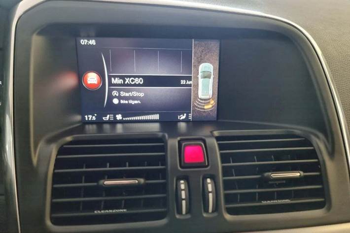 Grå Volvo XC60 fra 2017