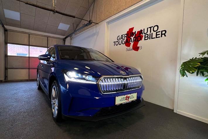 Blå Skoda Enyaq fra 2022