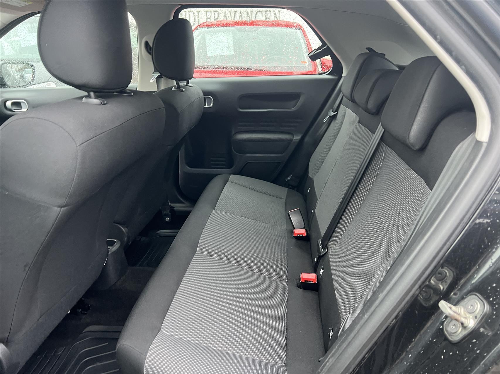 Sort Citroën C4 Cactus fra 2017