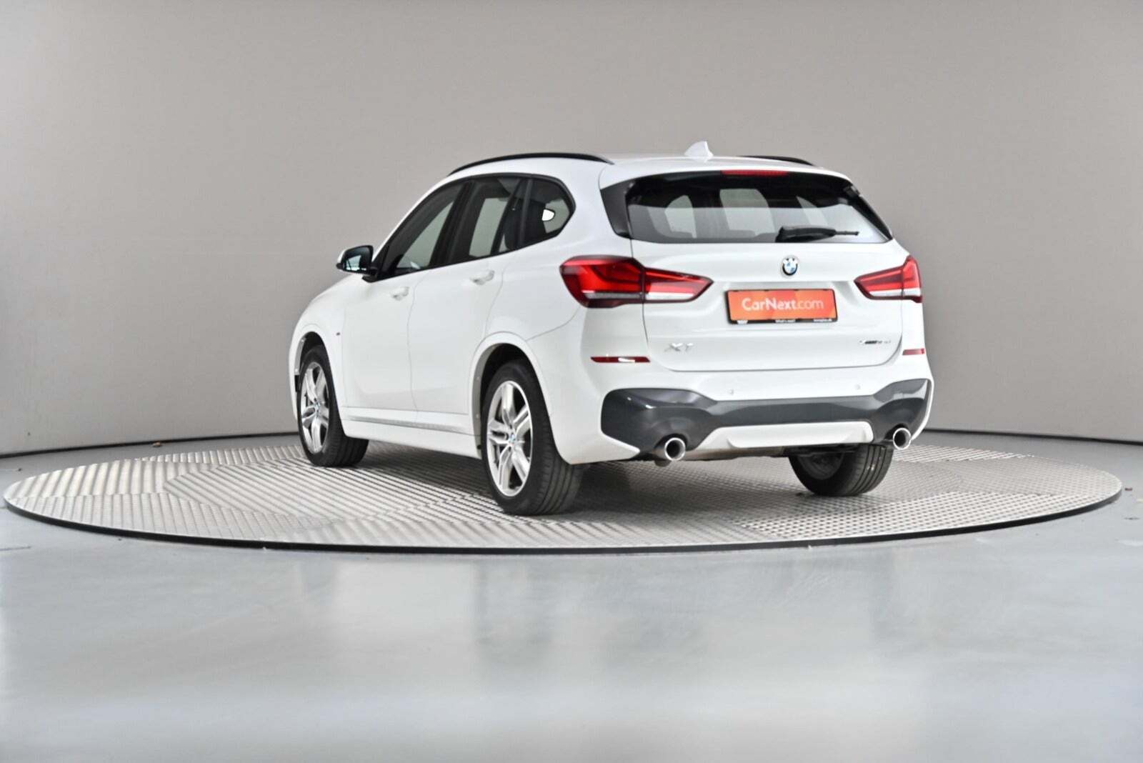 Hvid BMW X1 fra 2020