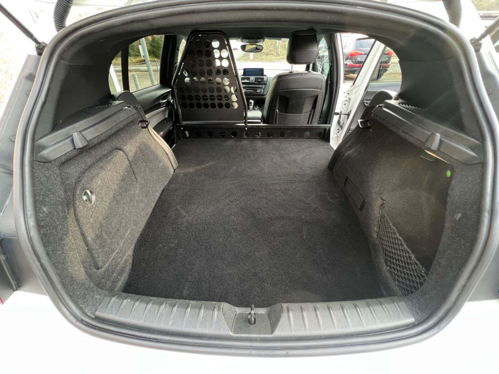 Hvid BMW 118d fra 2012