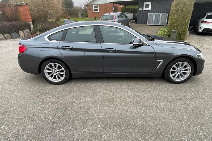Grå BMW 4-serie fra 2018