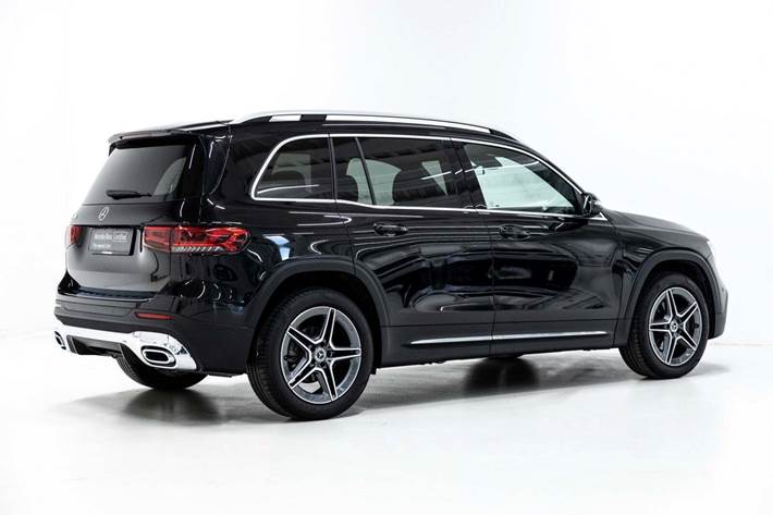 Sort Mercedes GLB200 fra 2022