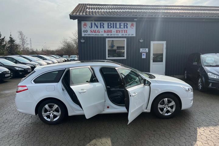 undefined Peugeot 508 fra 2011 set udefra