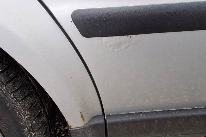 Grå VW Passat fra 2004