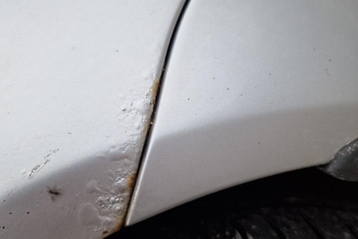 Grå VW Passat fra 2004
