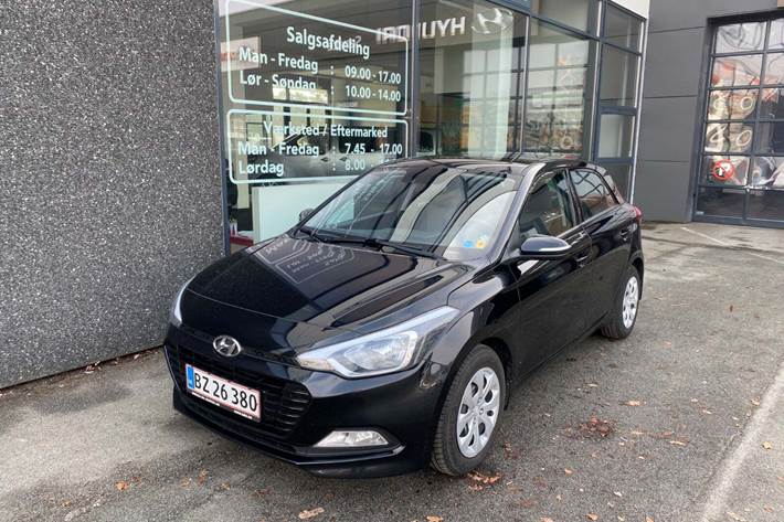 Sort Hyundai i20 fra 2017