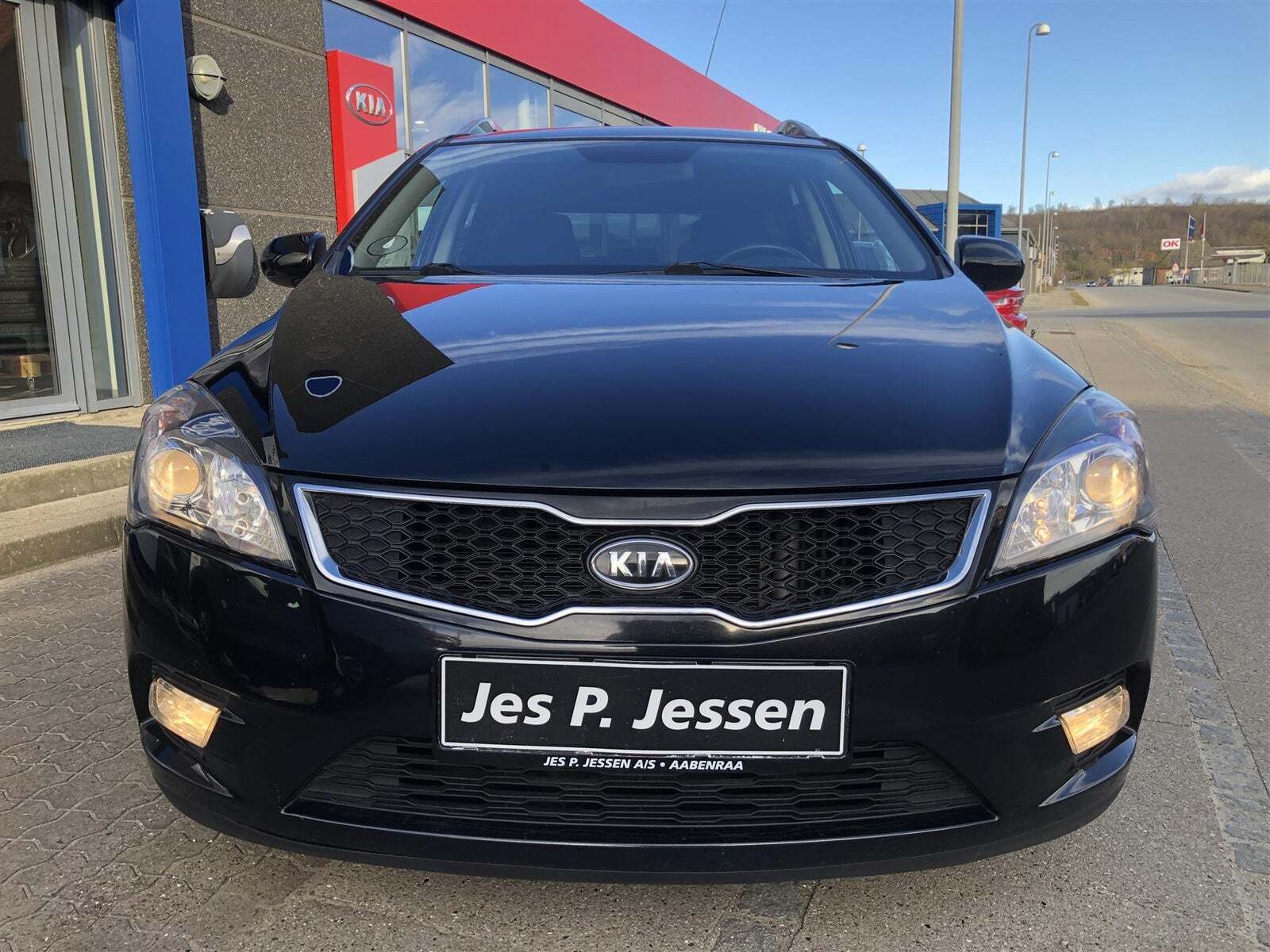 Grå Kia Ceed fra 2012