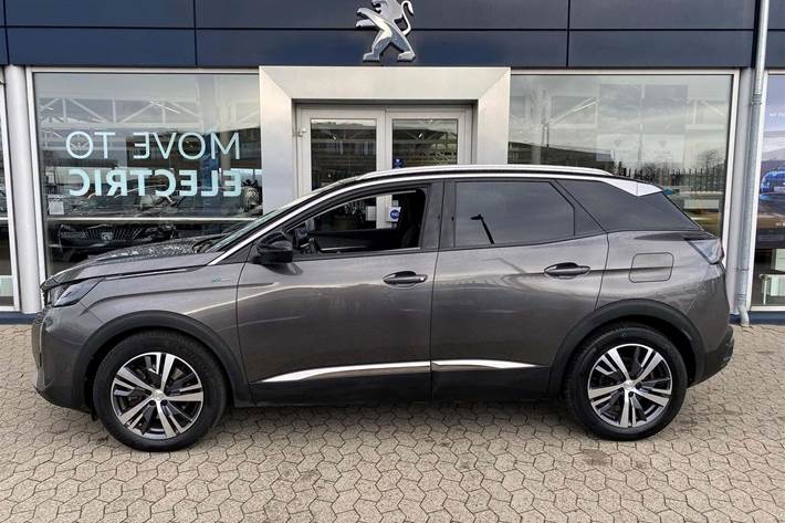 Grå Peugeot 3008 fra 2021