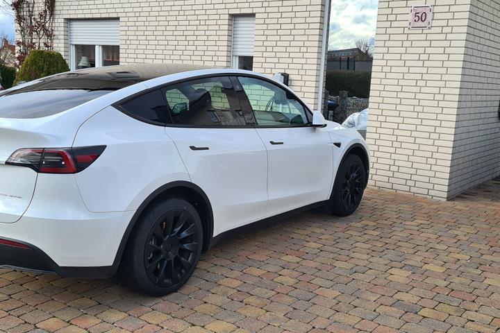 undefined Tesla Model Y fra 2022
