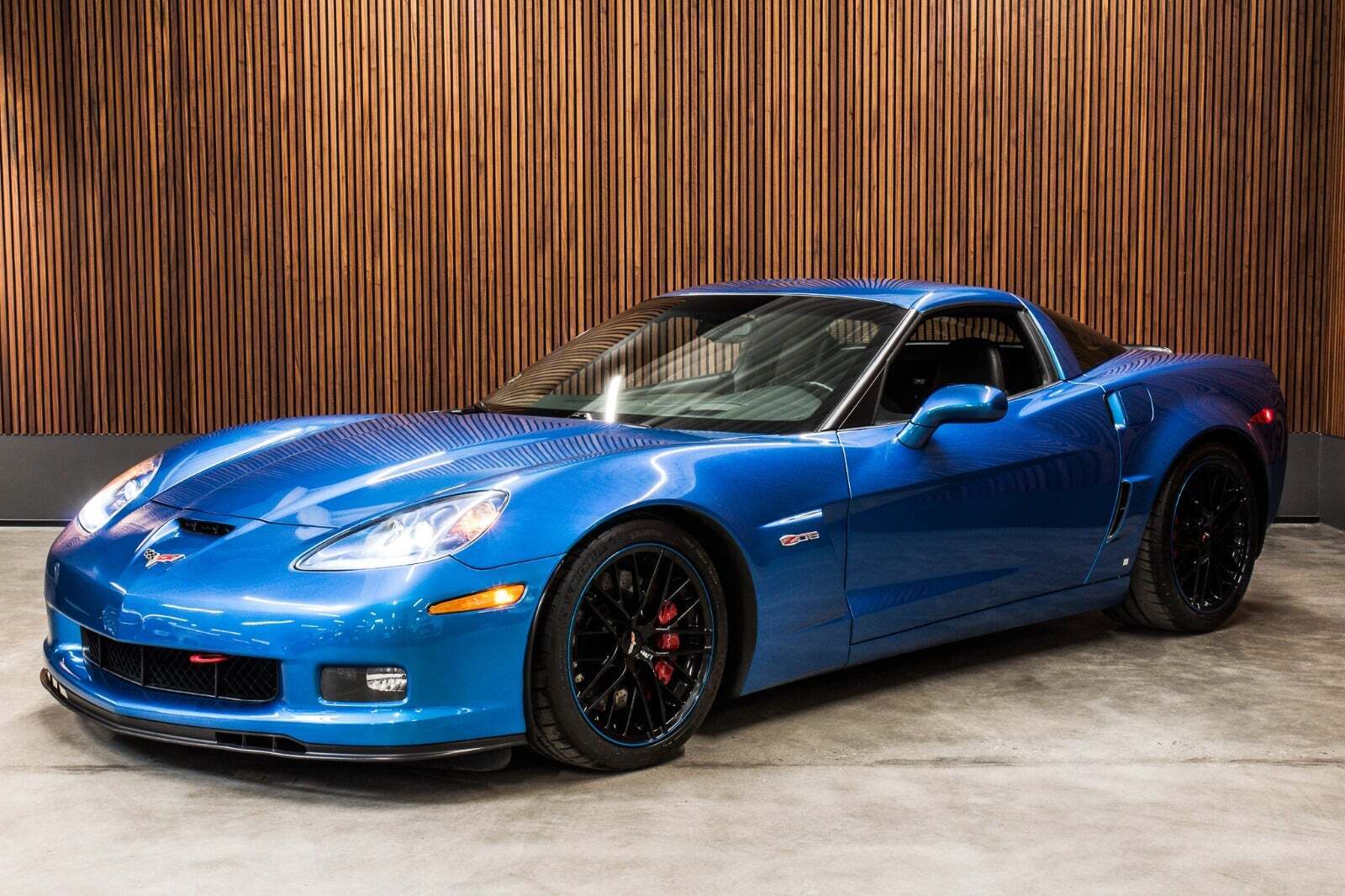 Blå Corvette C6 fra 2008