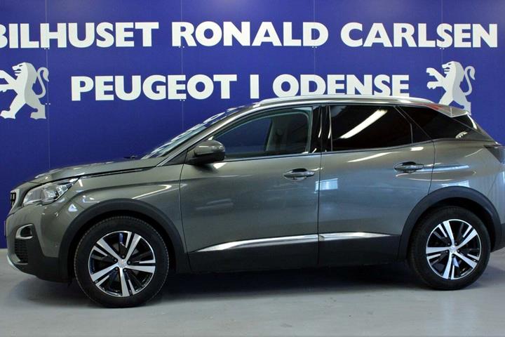 Grå Peugeot 3008 fra 2017