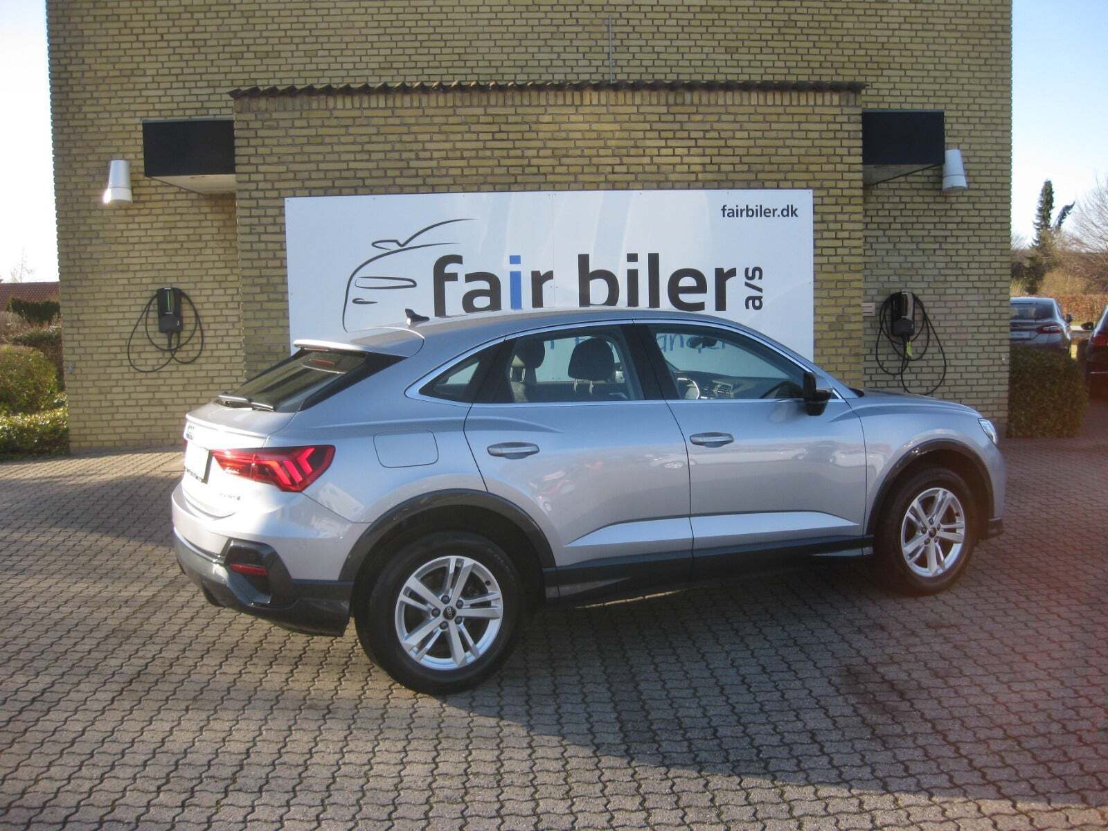 Sølv Audi Q3 fra 2021