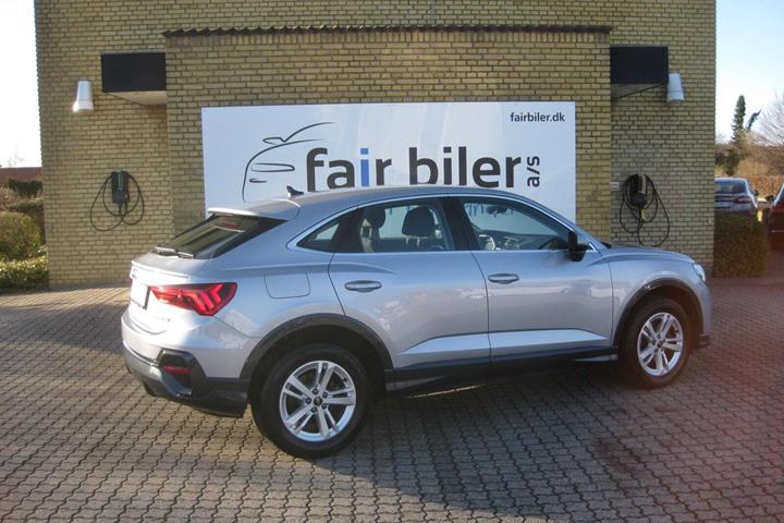 Sølv Audi Q3 fra 2021