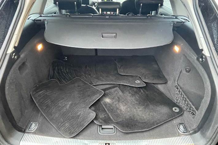 Sort Audi A4 fra 2015