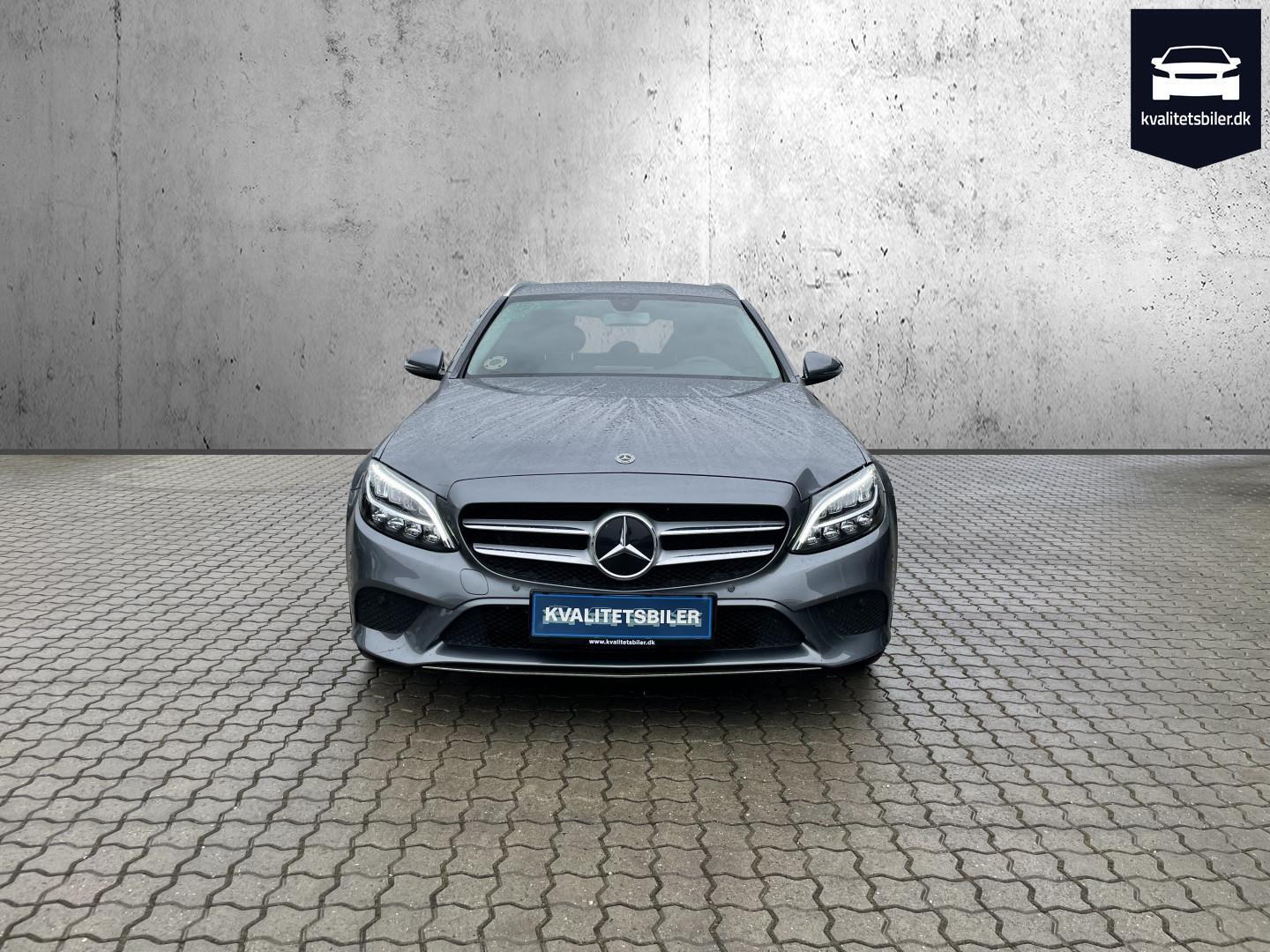 Grå Mercedes C220 d fra 2019