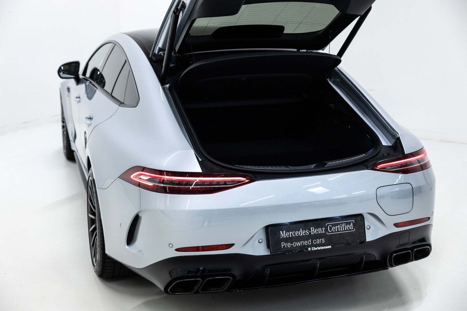 Grå Mercedes AMG GT 63 S fra 2022